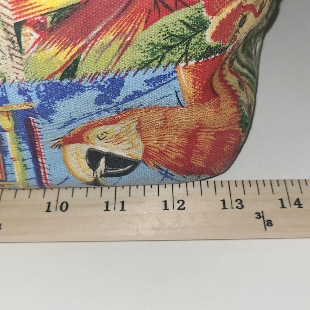 Vintage parrots palm